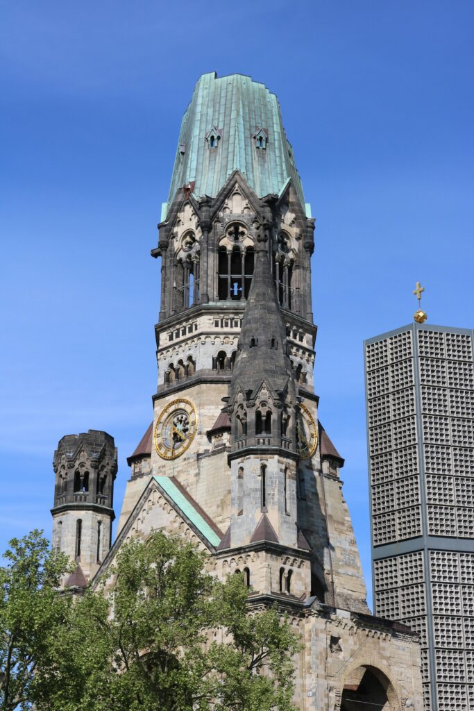 Kaiser-Wilhelm-Gedächtniskirche am Breitscheidplatz, Berlin Charlottenburg (Foto: Unsplash)